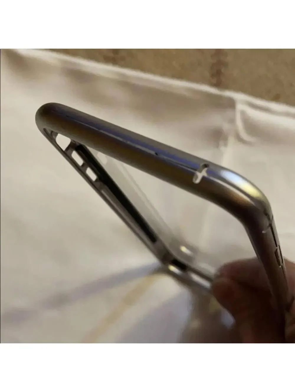 iPhone X/Xs Max clear w silver border
